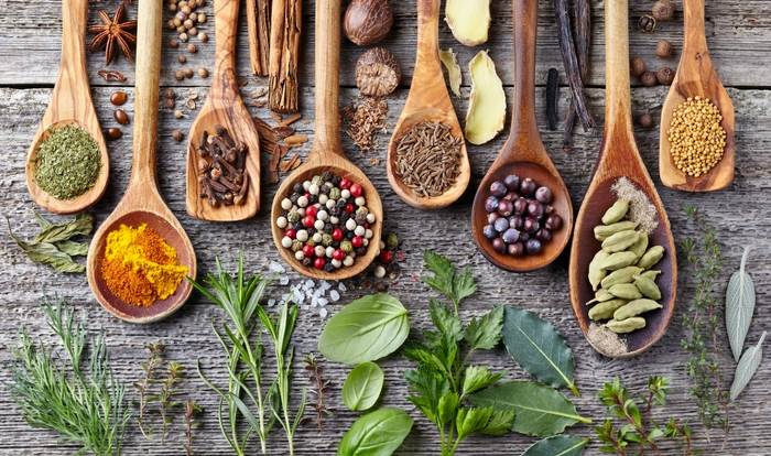 چاقی با عرقیات گیاهی